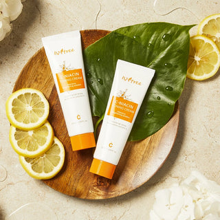 "Isntree C-Niacin Toning Cream 50ml for brightening and moisturizing skin.